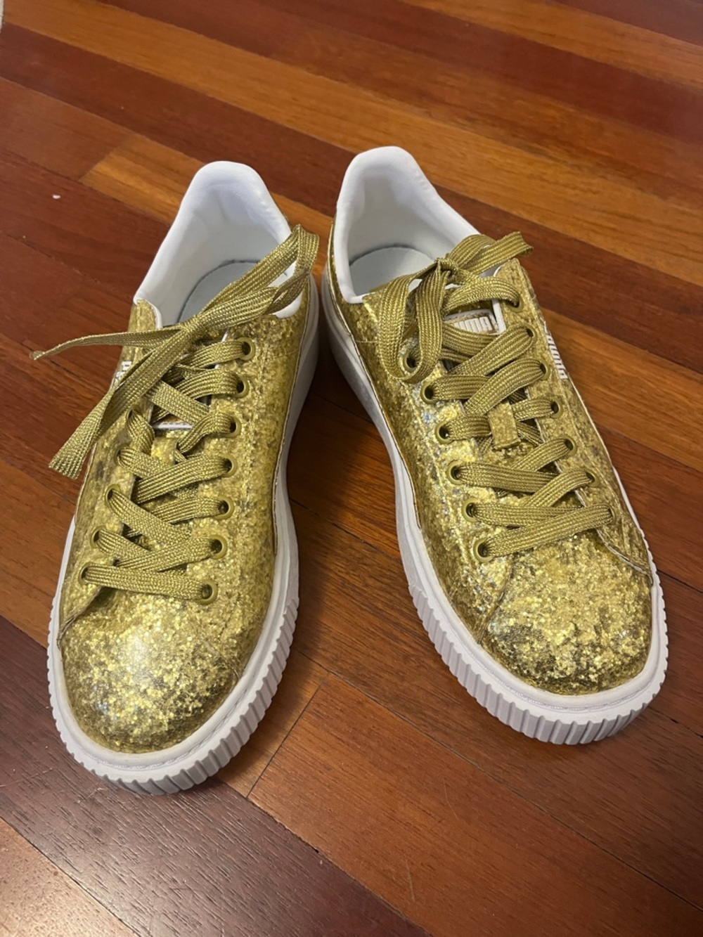 Puma Gold Glitter Low-Top Sneakers